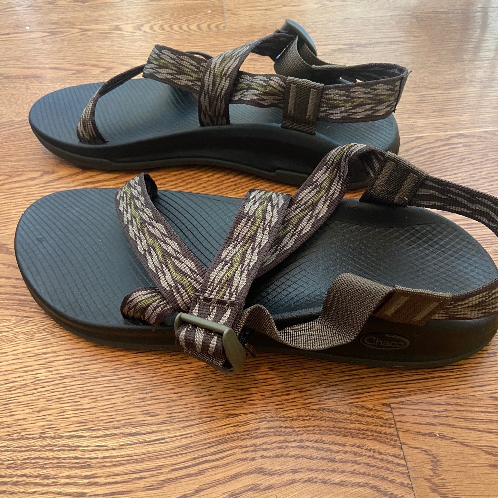 Chaco Black and Brown Sandals